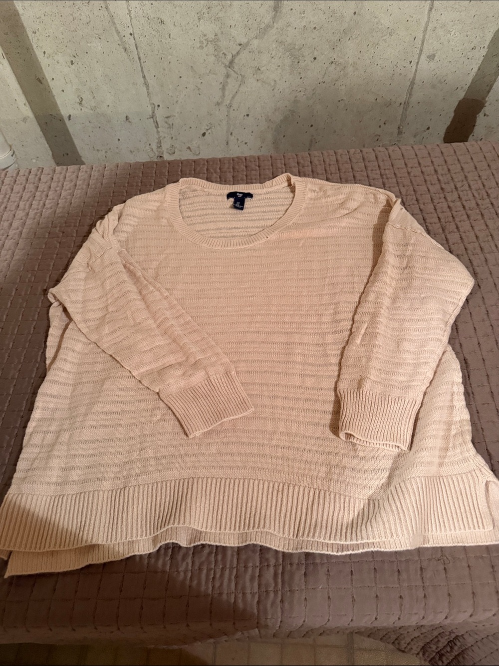 Classic Crewneck Women's Sweater - Light Blush